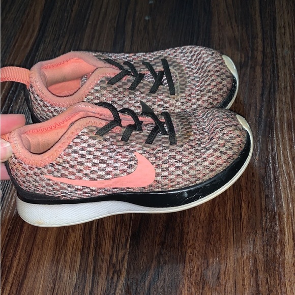 Nike - Picture 1 of 1